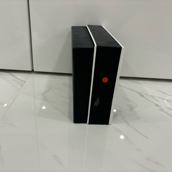 Brand new Anya Hindmarch Light Beige wallet - Picture 5 of 5